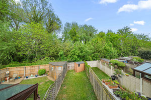 Photo 7- click for photo gallery